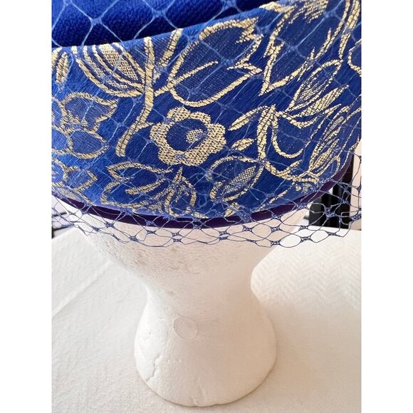 Cloche 1960s Hat Blue Gold Threads 3.5 Depth 21 to 22 " Circumference - Picture 4 of 10